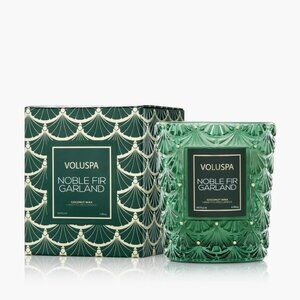 VOLUSPA Noble Fir Garland Boxed Candle, 6.5 oz, Coconut Wax Blend